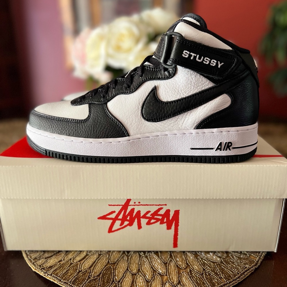 Stussy x Nike Air Force 1 ‘07 Mid Mens - Sz 10